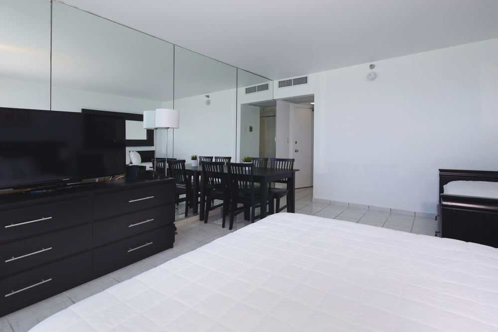 Hôtel Castle Beach By New Point Miami à Miami Beach Extérieur photo